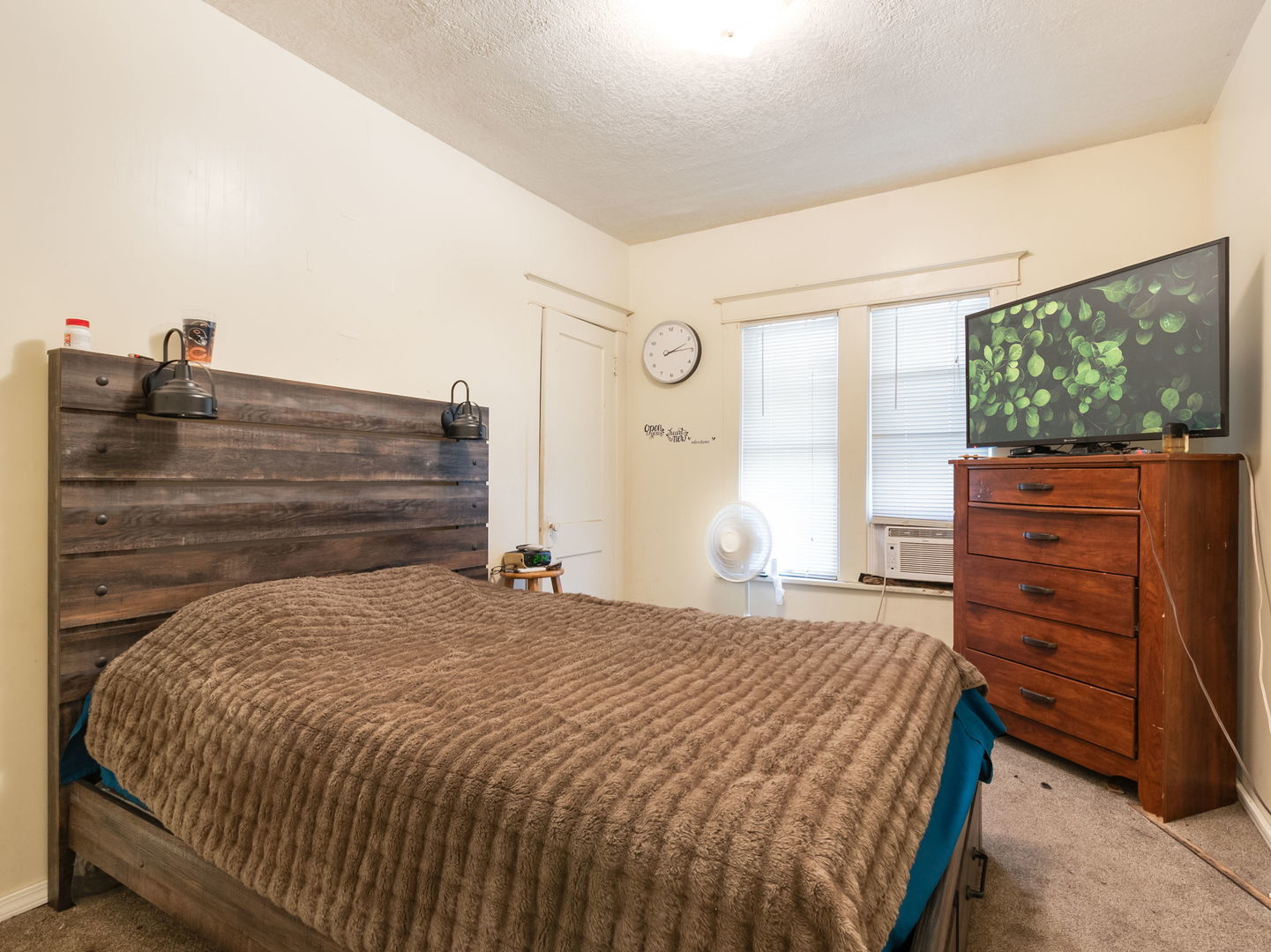 1209 E Maple Street Property Photo 11