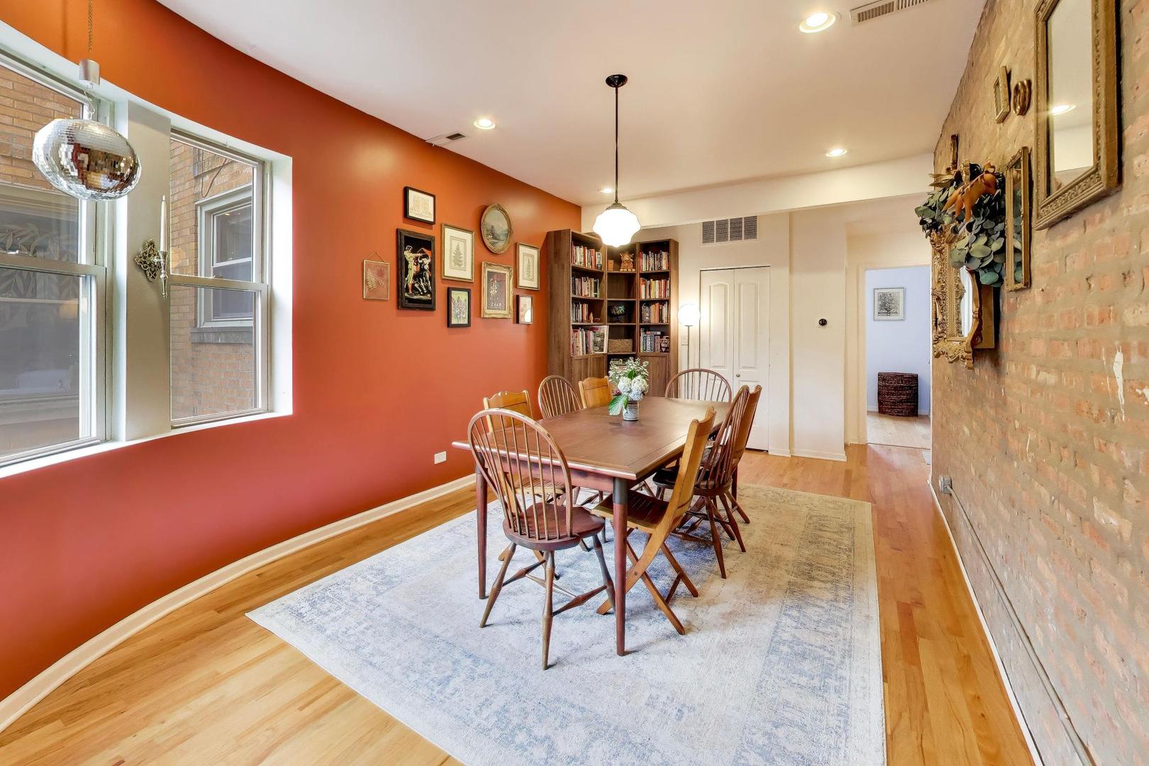1639 W Farwell Avenue 2 Property Photo 8
