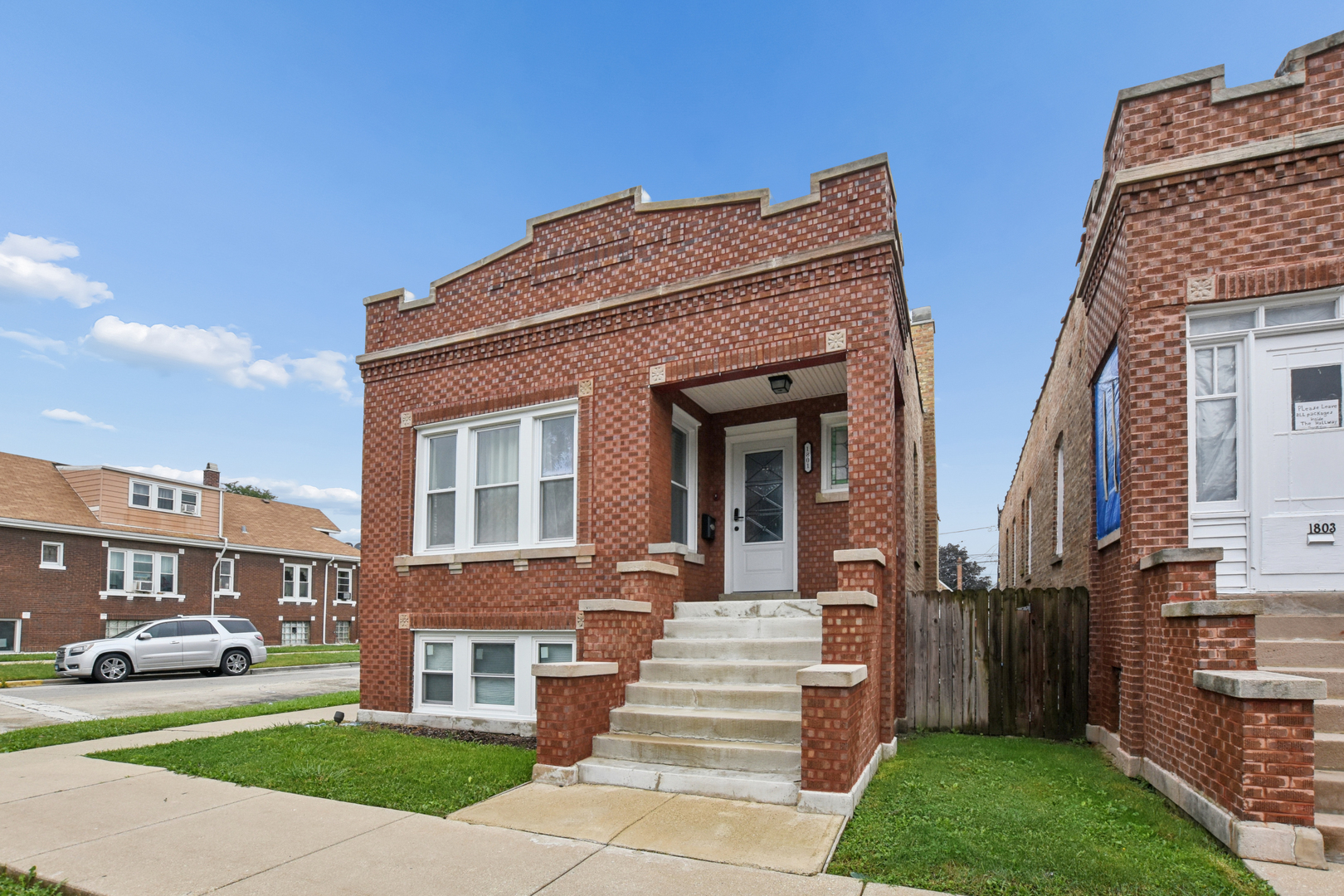 1801 S 58th Avenue Property Photo 1