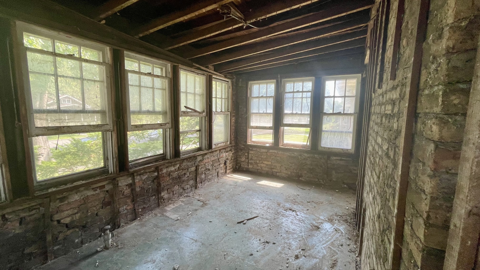 2158 N Nordica Avenue Property Photo 6