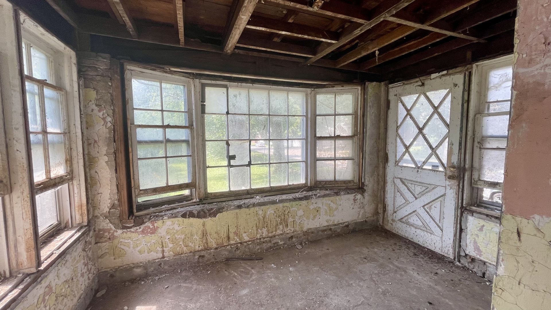 2158 N Nordica Avenue Property Photo 7