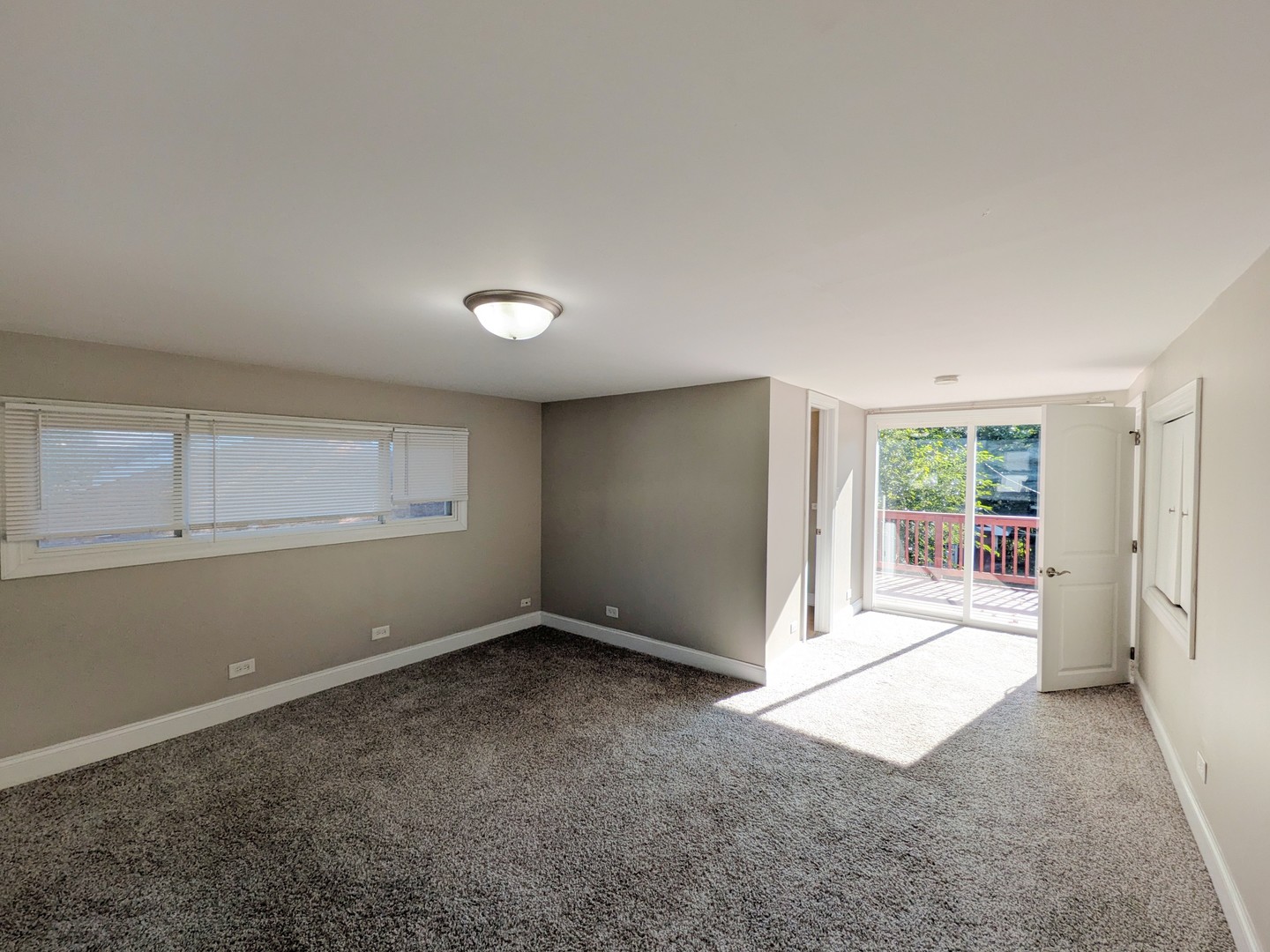 8825 S California Avenue Property Photo 14