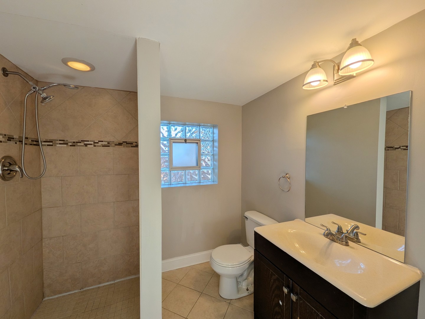 8825 S California Avenue Property Photo 16