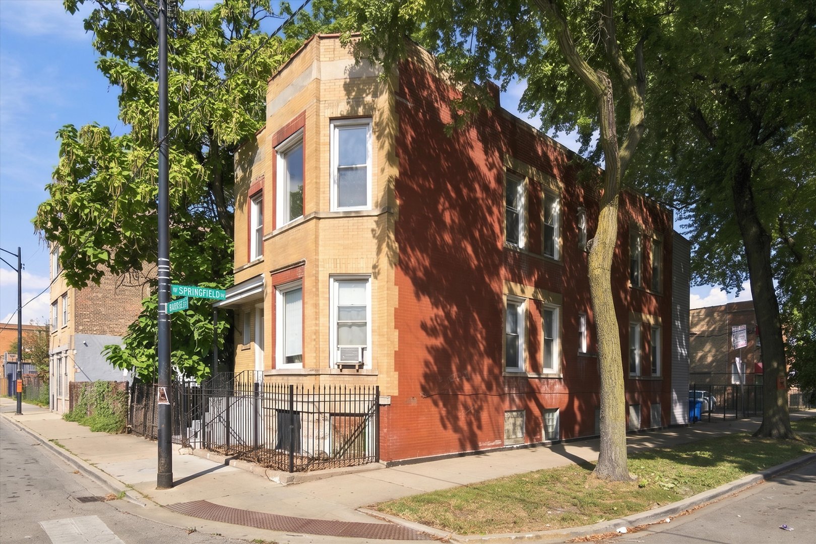 3900 W Division Street Property Photo 2