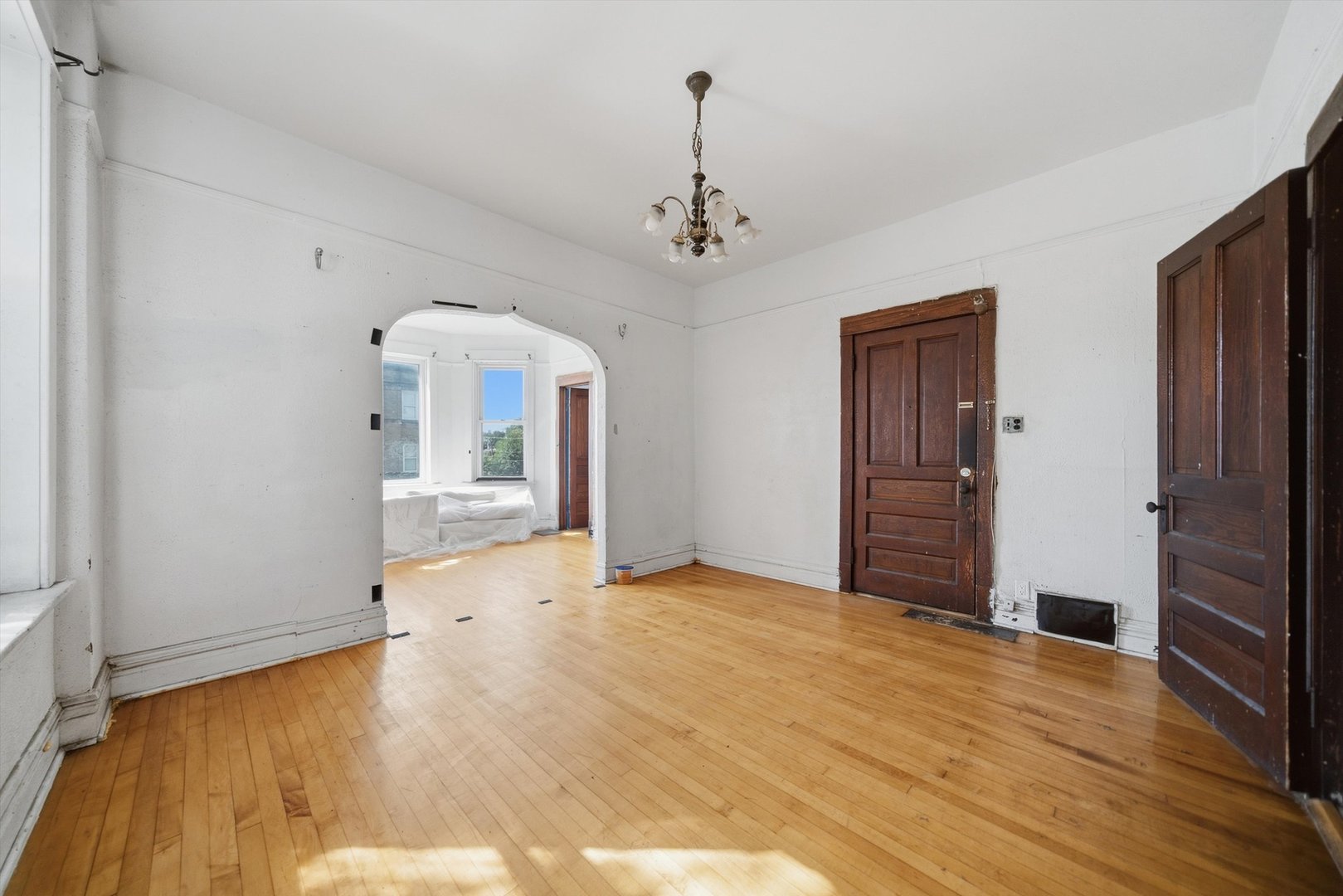 3900 W Division Street Property Photo 4