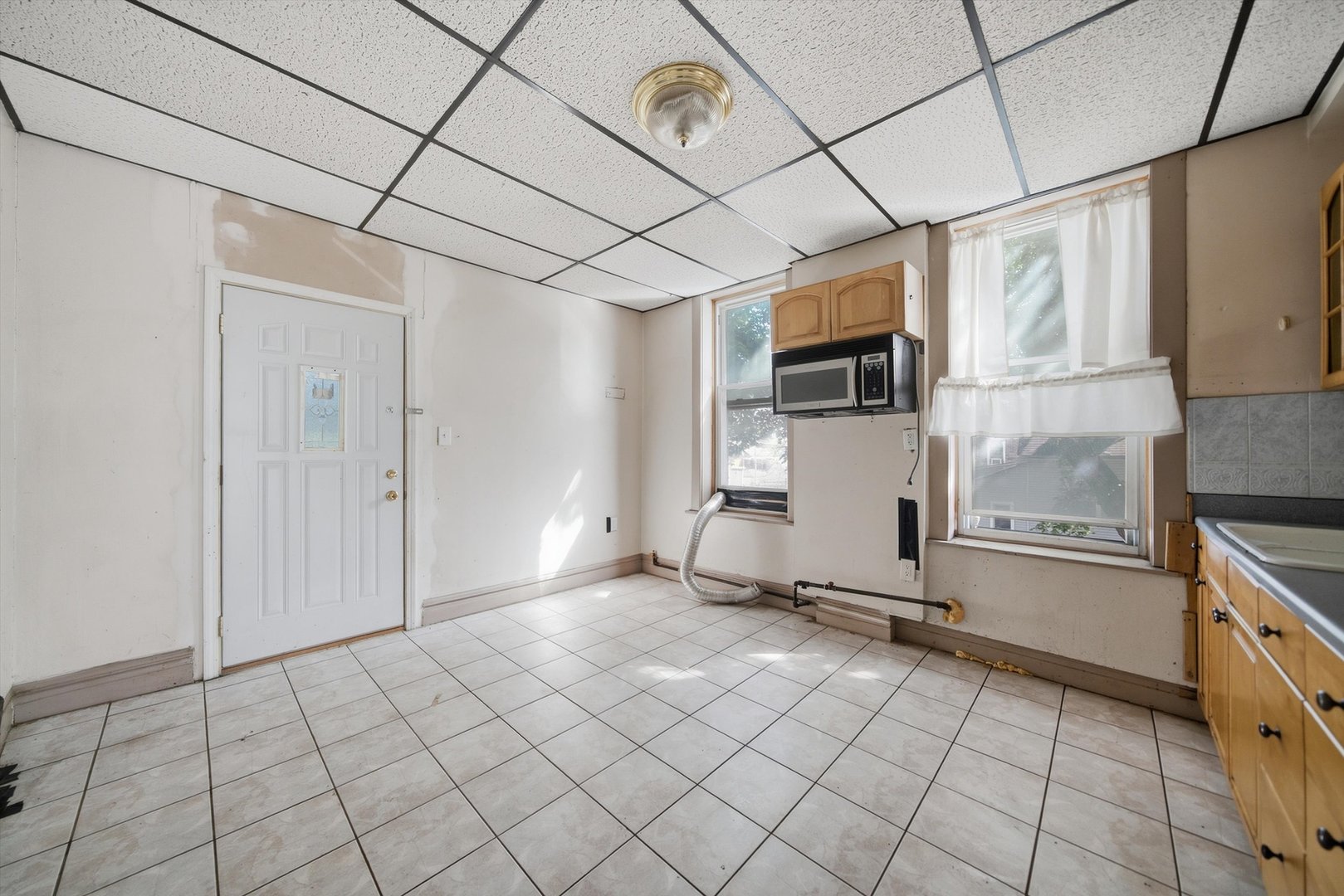 3900 W Division Street Property Photo 13