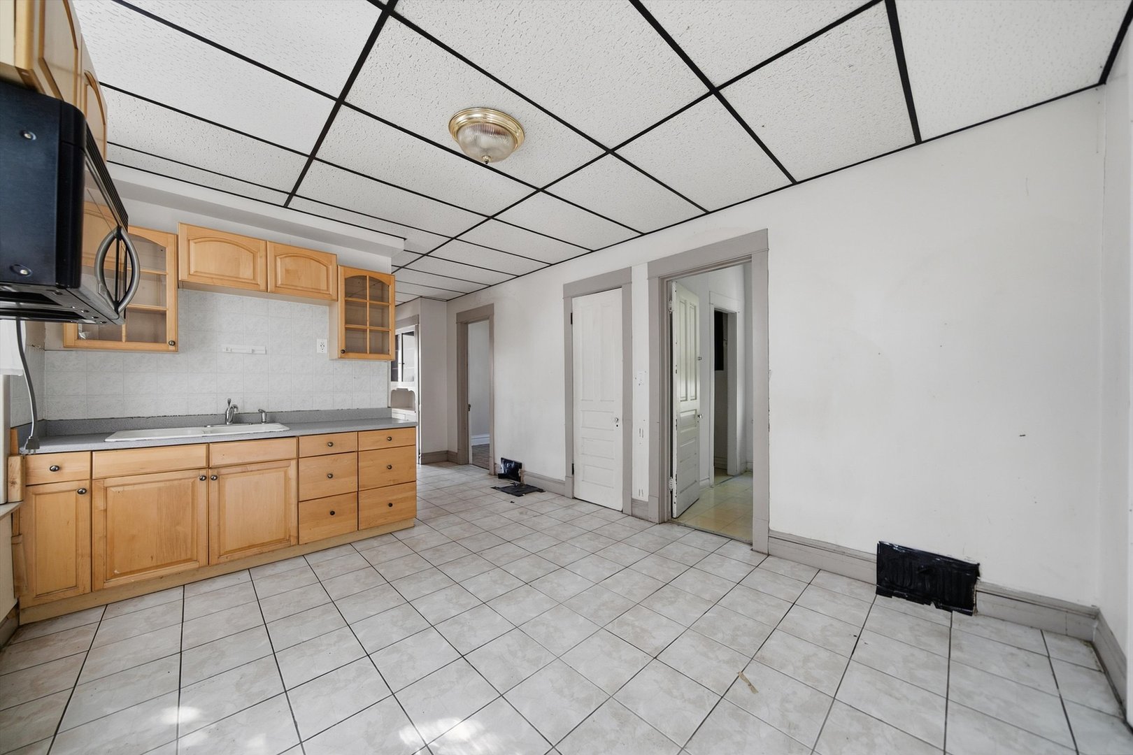 3900 W Division Street Property Photo 14