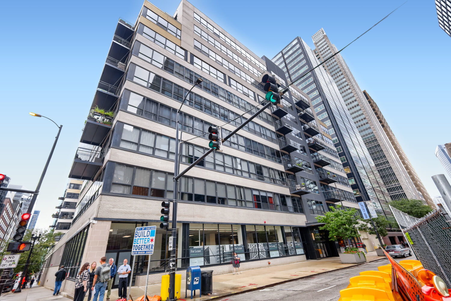 130 S Canal Street 419 Property Photo 3