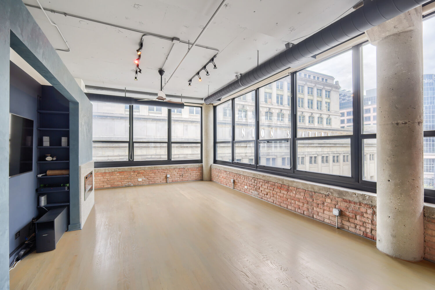 130 S Canal Street 419 Property Photo 20
