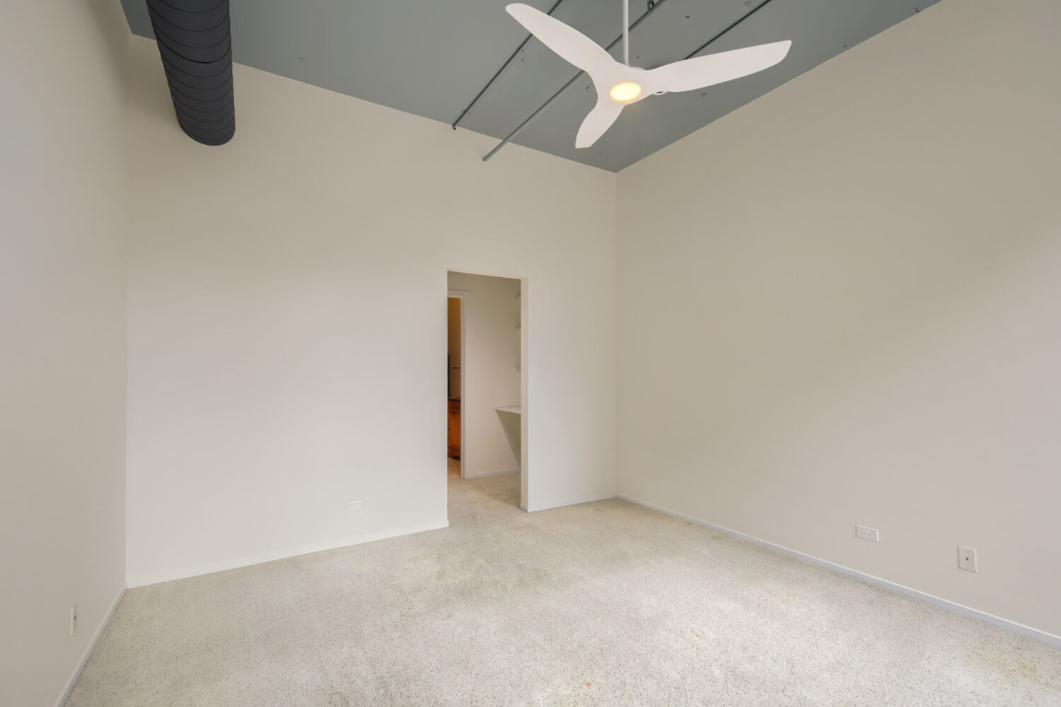 130 S Canal Street 419 Property Photo 24