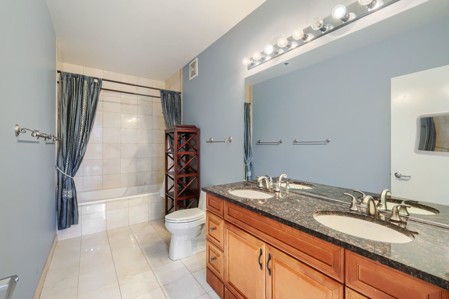 130 S Canal Street 419 Property Photo 29
