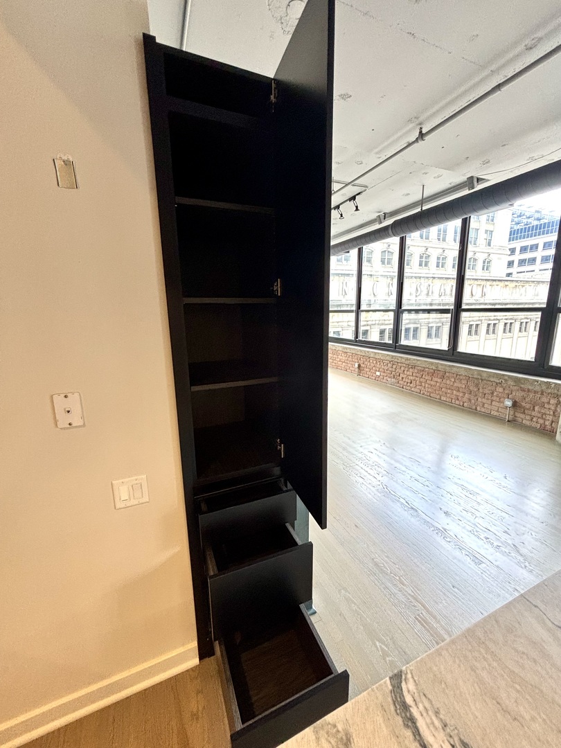 130 S Canal Street 419 Property Photo 40
