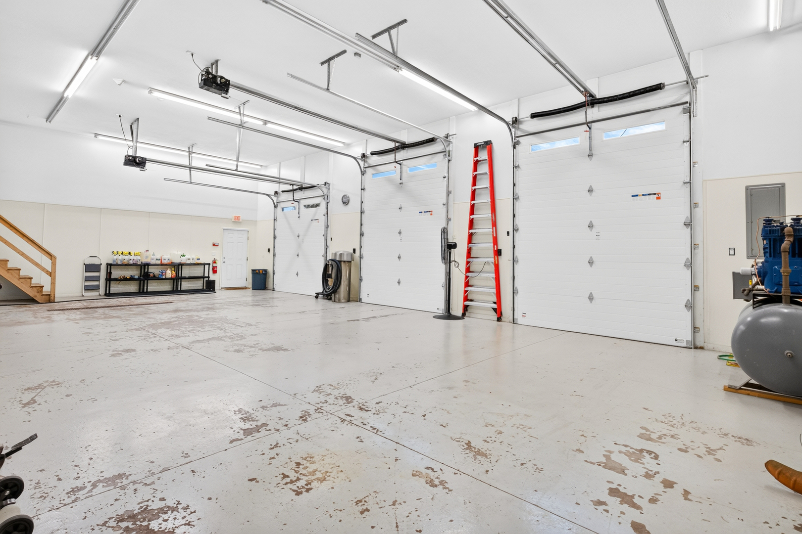 1960 S 21st Street Property Photo 32