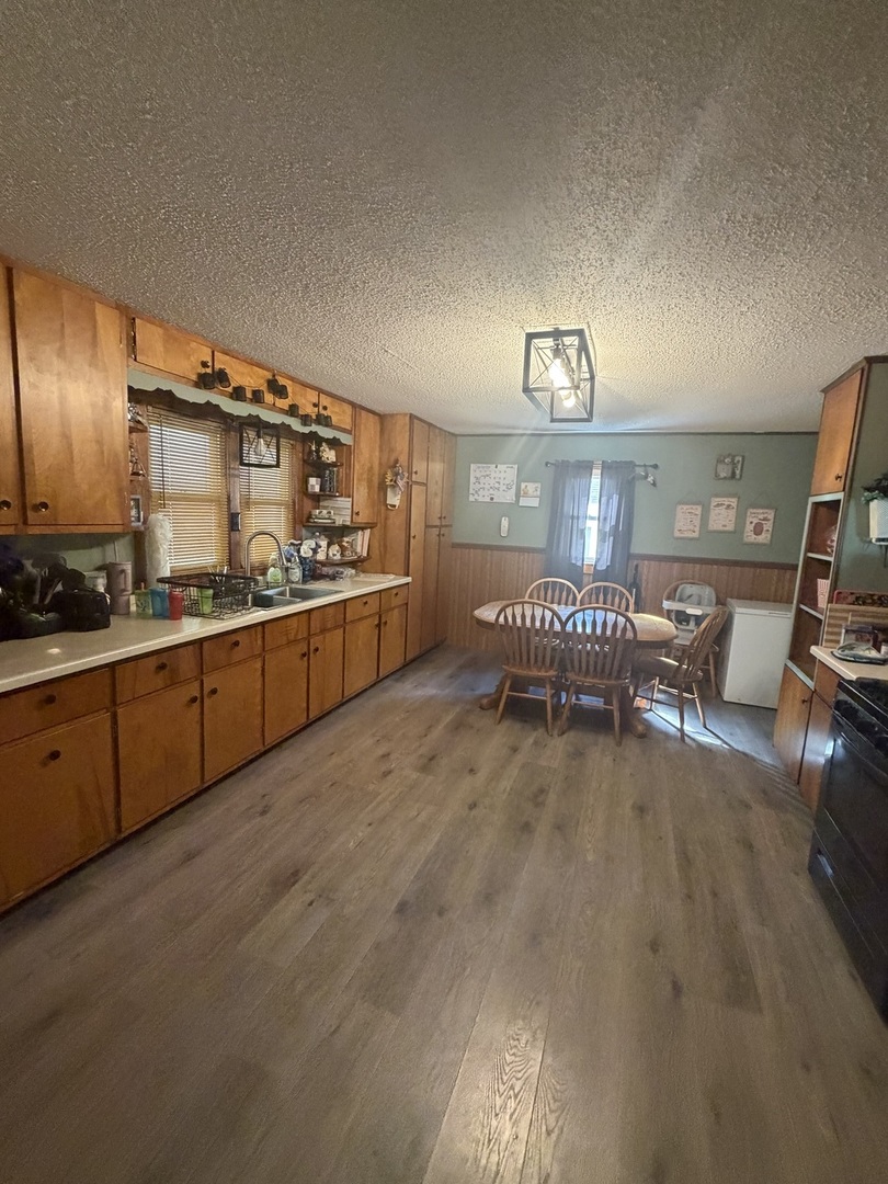 401 N Mary Street Property Photo 20