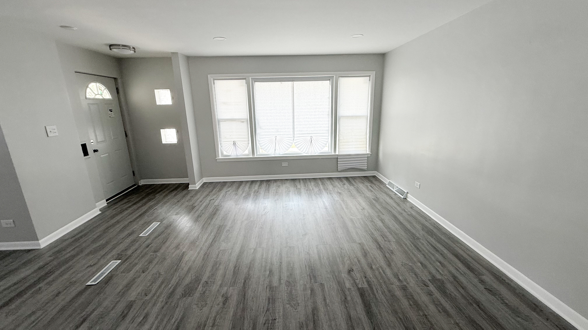 1332 Mackinaw Avenue Property Photo 4