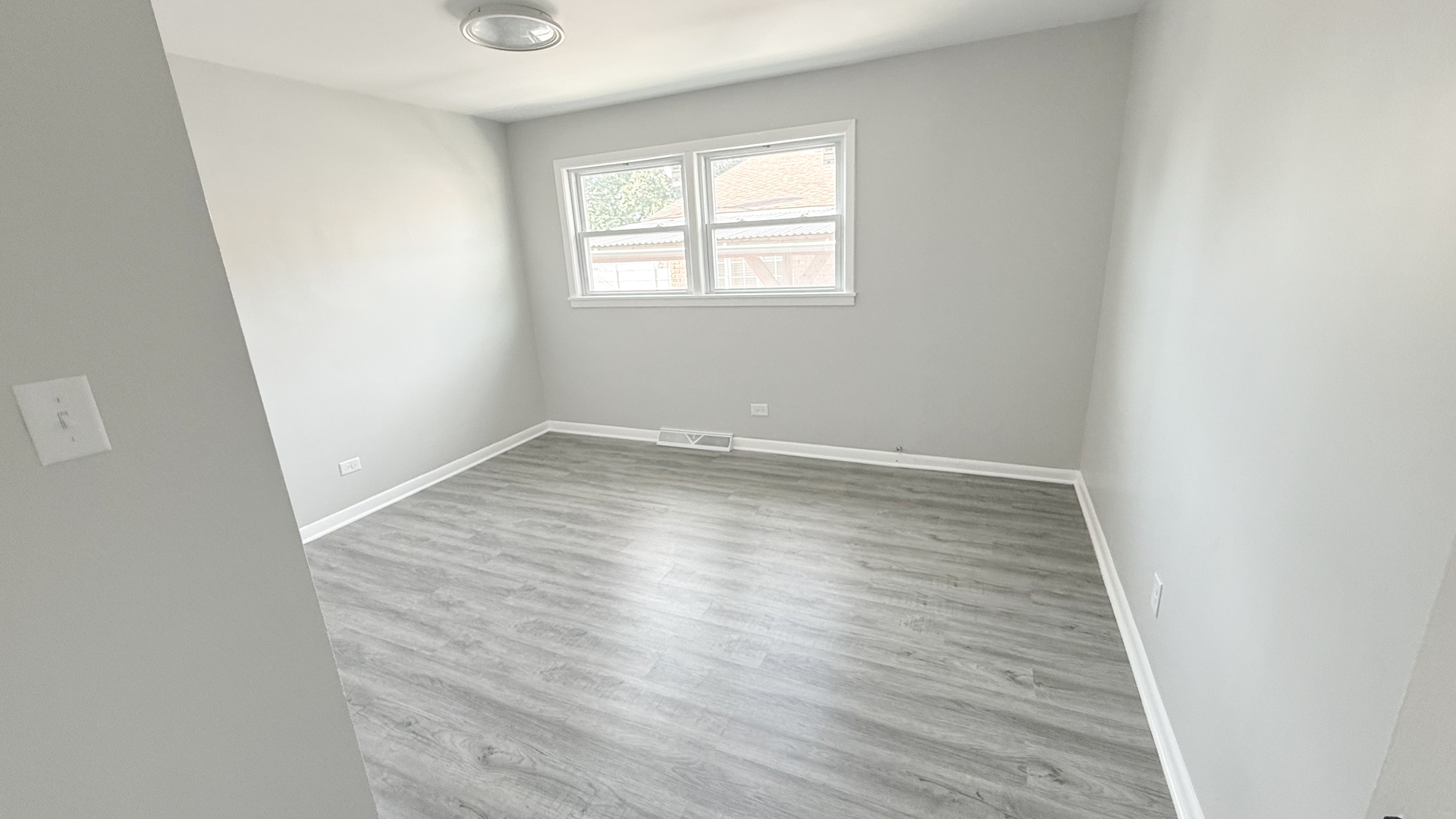 1332 Mackinaw Avenue Property Photo 5