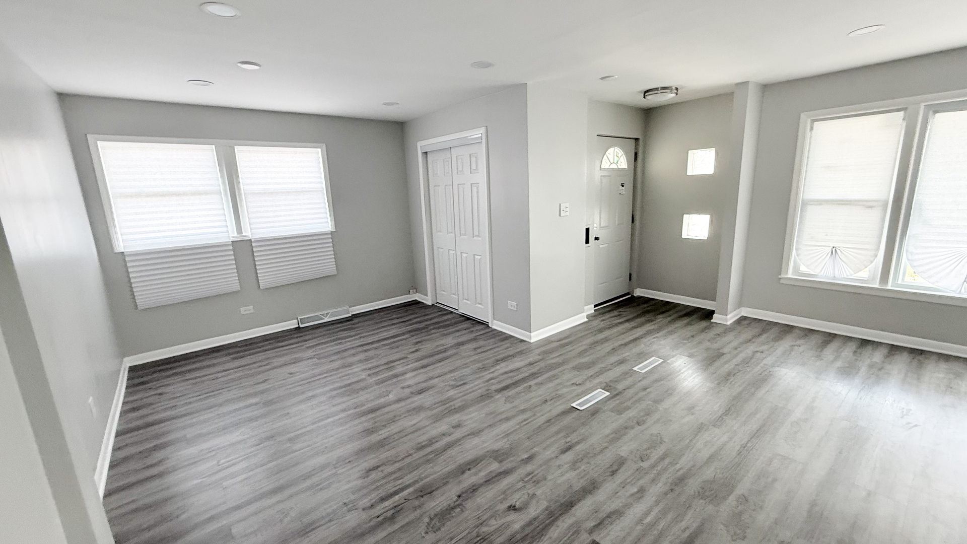 1332 Mackinaw Avenue Property Photo 6