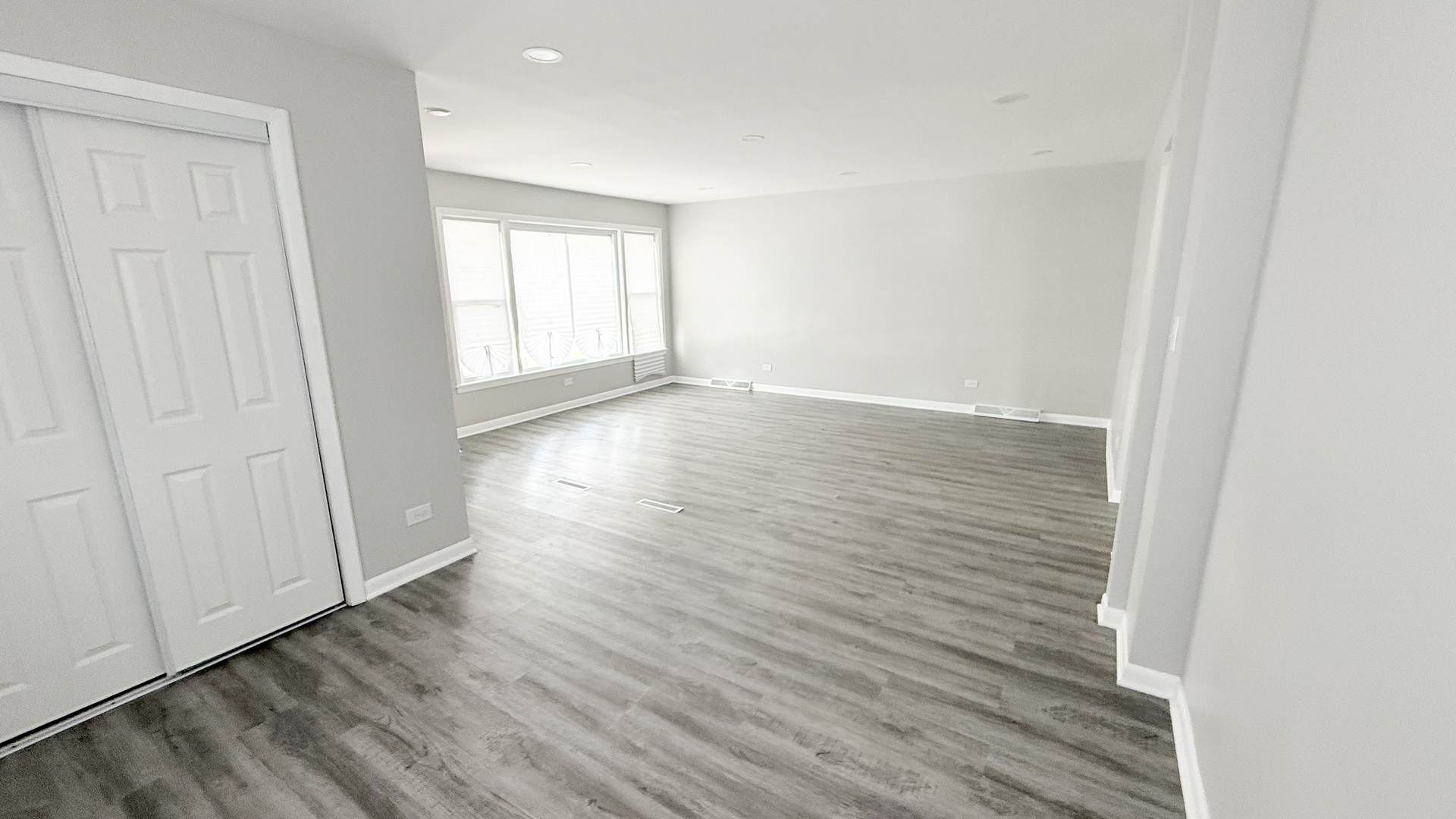 1332 Mackinaw Avenue Property Photo 8