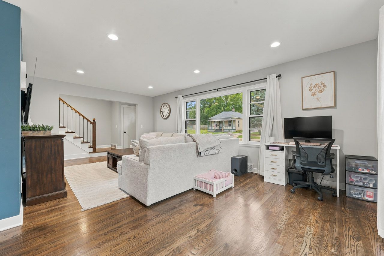 521 S Ann Street Property Photo 5