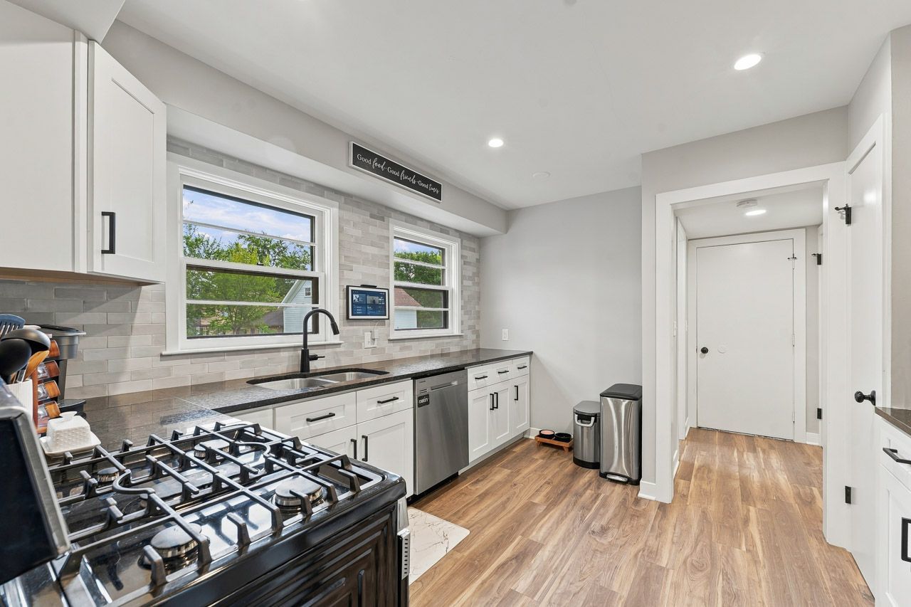 521 S Ann Street Property Photo 18
