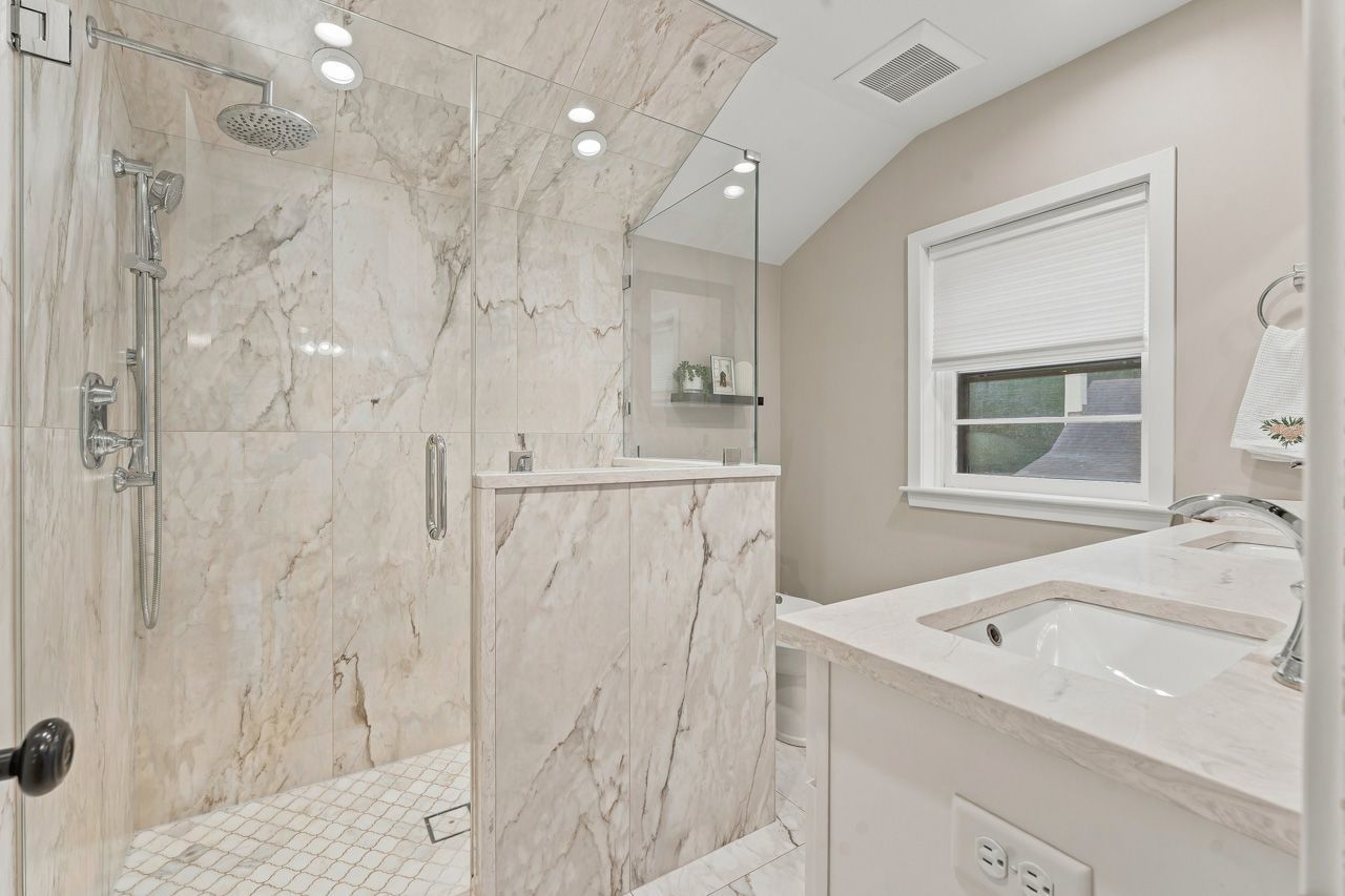 521 S Ann Street Property Photo 23