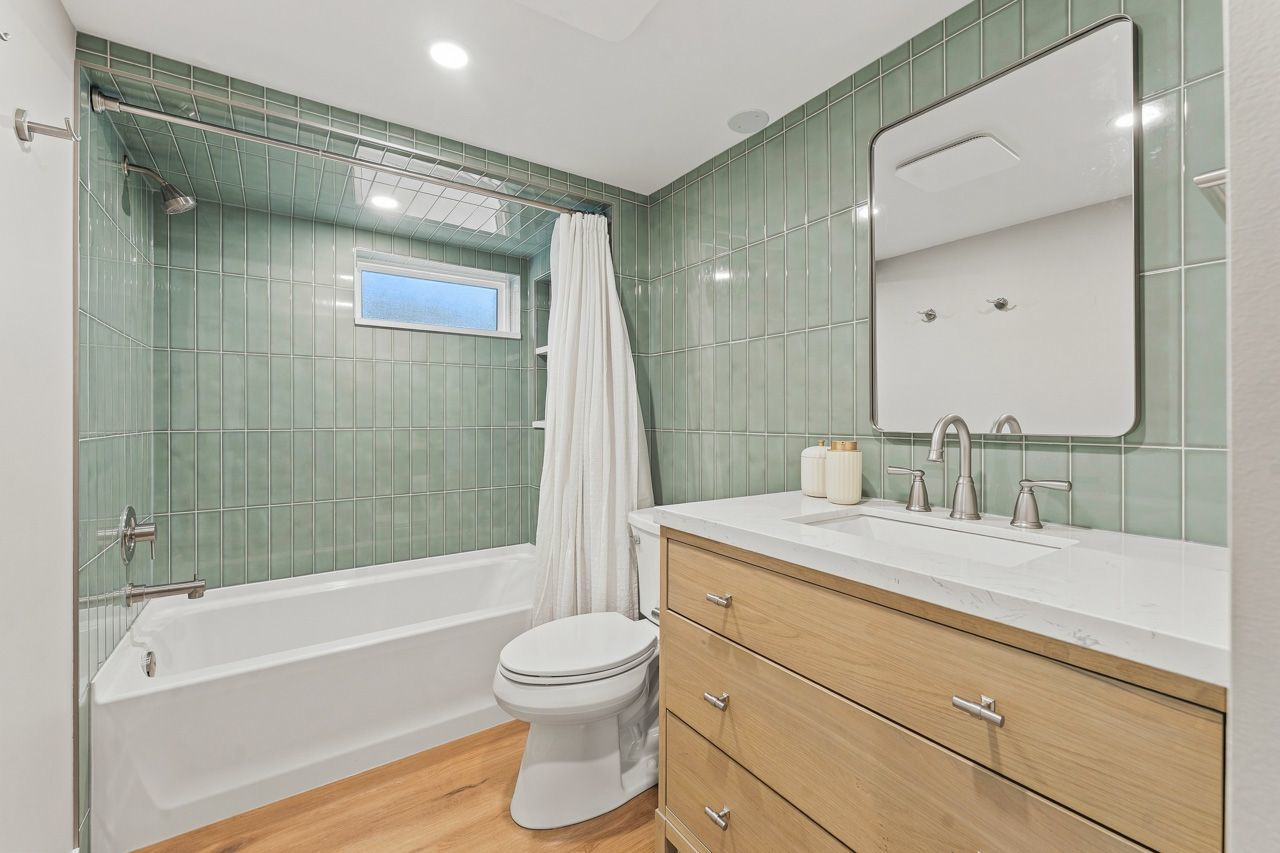 521 S Ann Street Property Photo 32