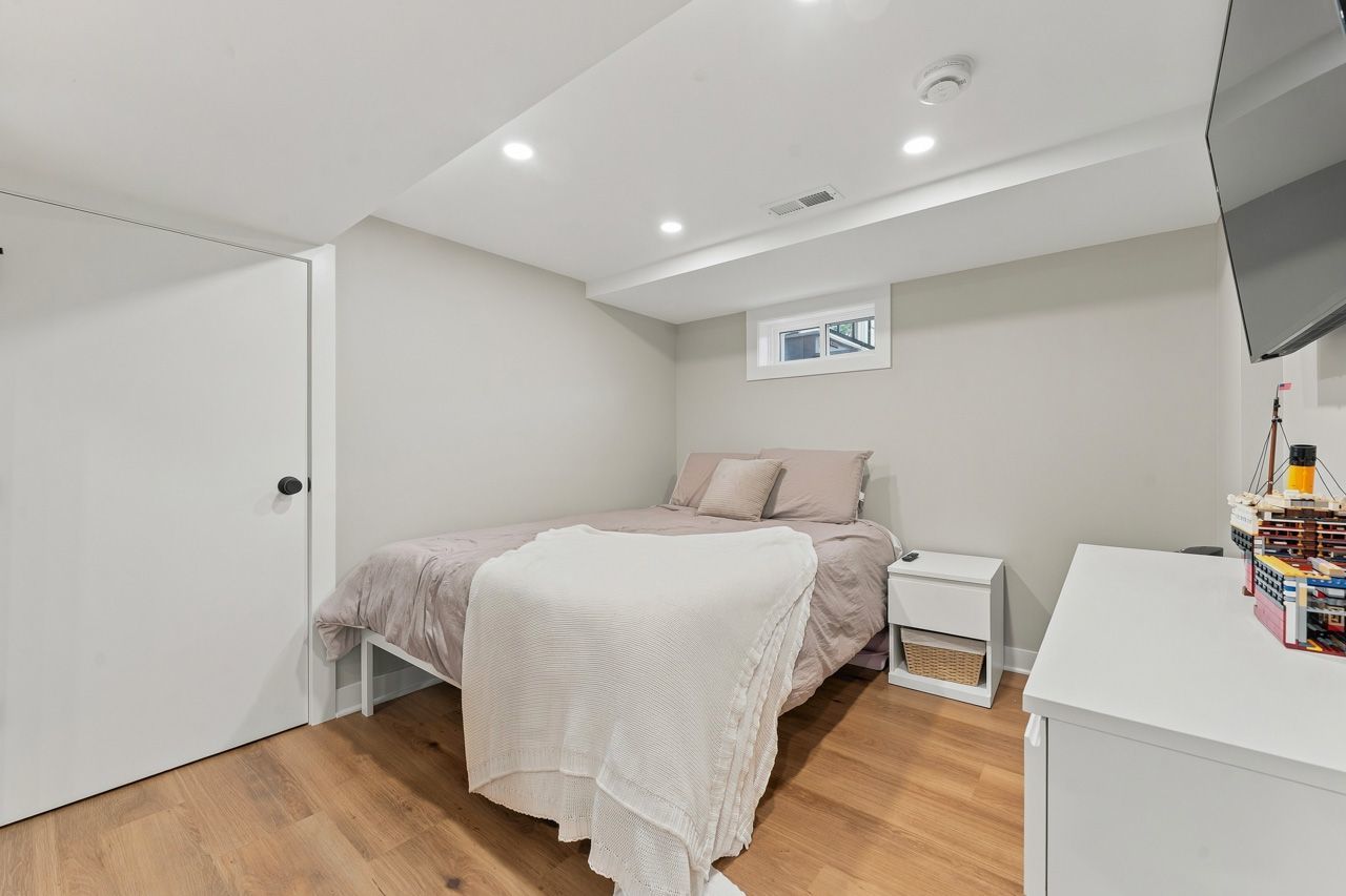 521 S Ann Street Property Photo 33