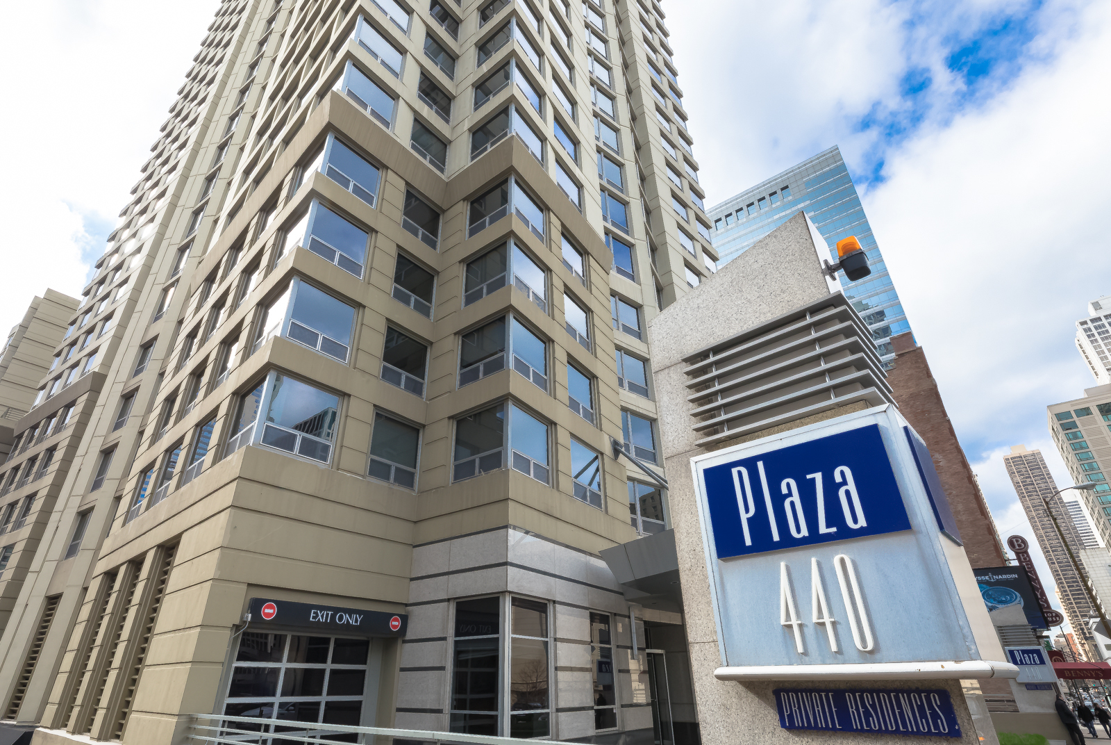 440 N Wabash Avenue 1005 Property Photo 1