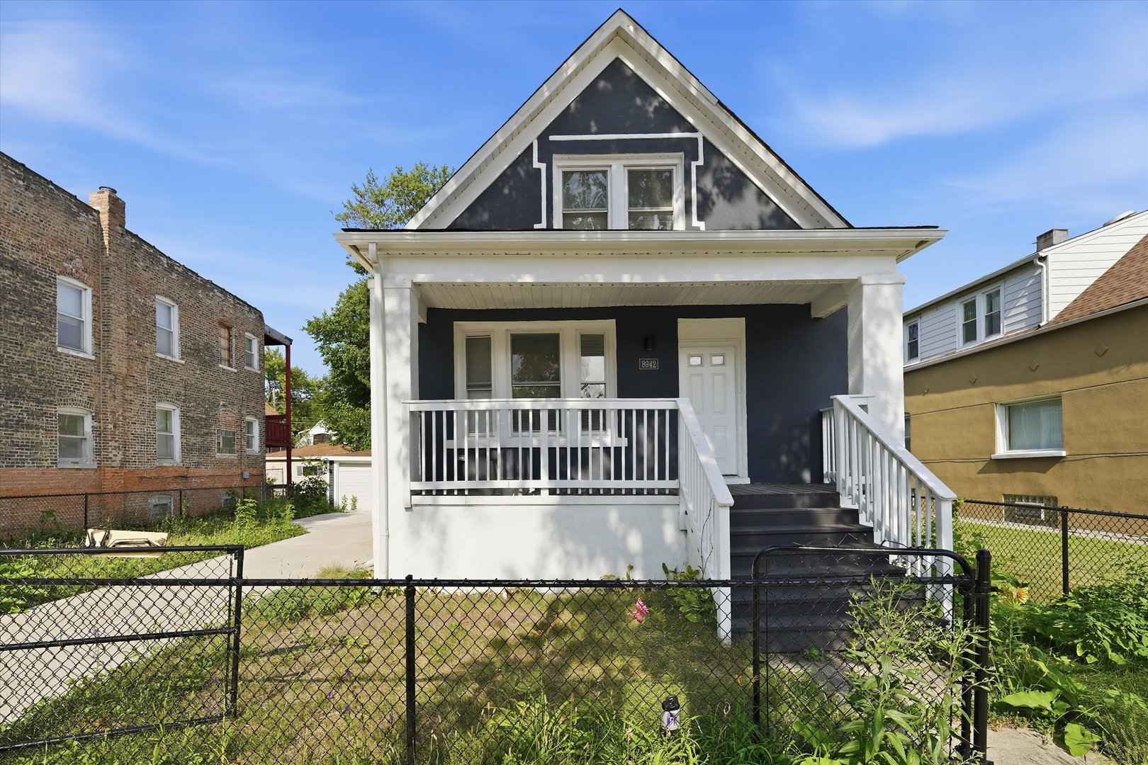 8942 S Aberdeen Street Property Photo 2