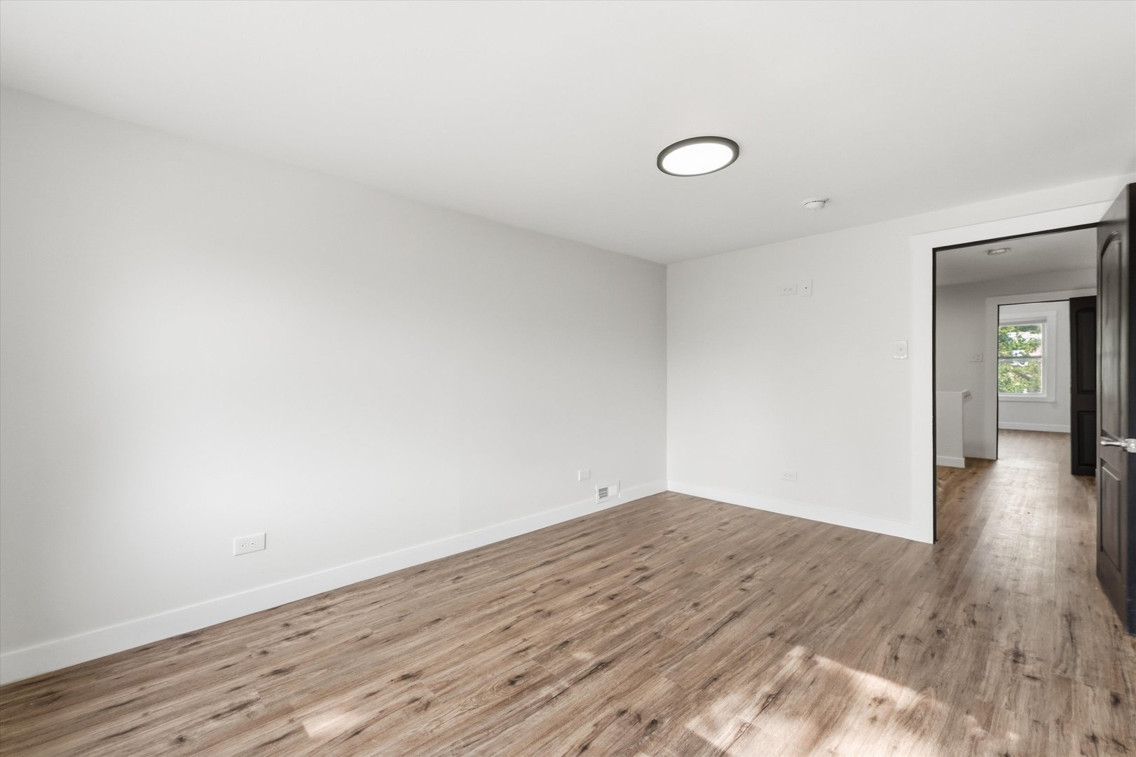 8942 S Aberdeen Street Property Photo 10