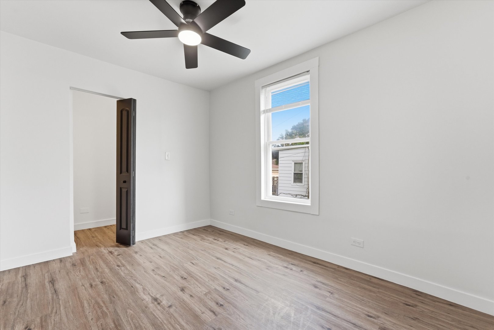 8942 S Aberdeen Street Property Photo 27
