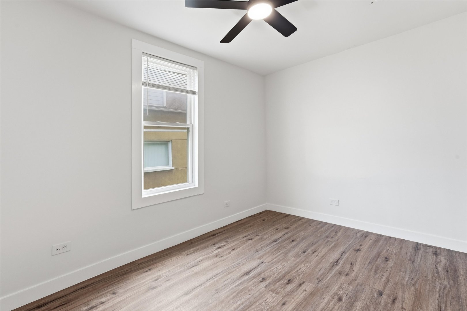 8942 S Aberdeen Street Property Photo 28