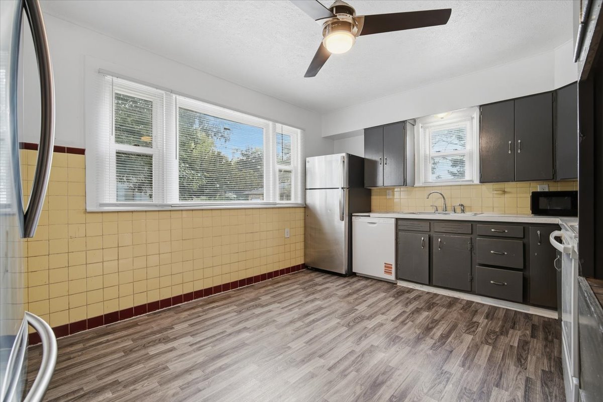 1112 West Avenue Property Photo 5