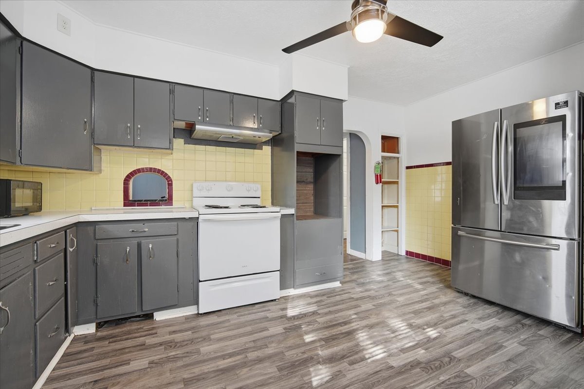 1112 West Avenue Property Photo 7