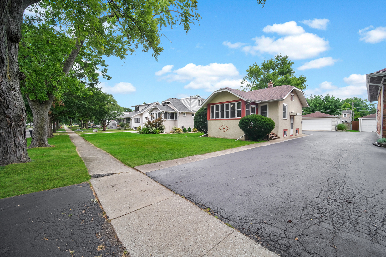 103 N Harvard Avenue Property Photo 3