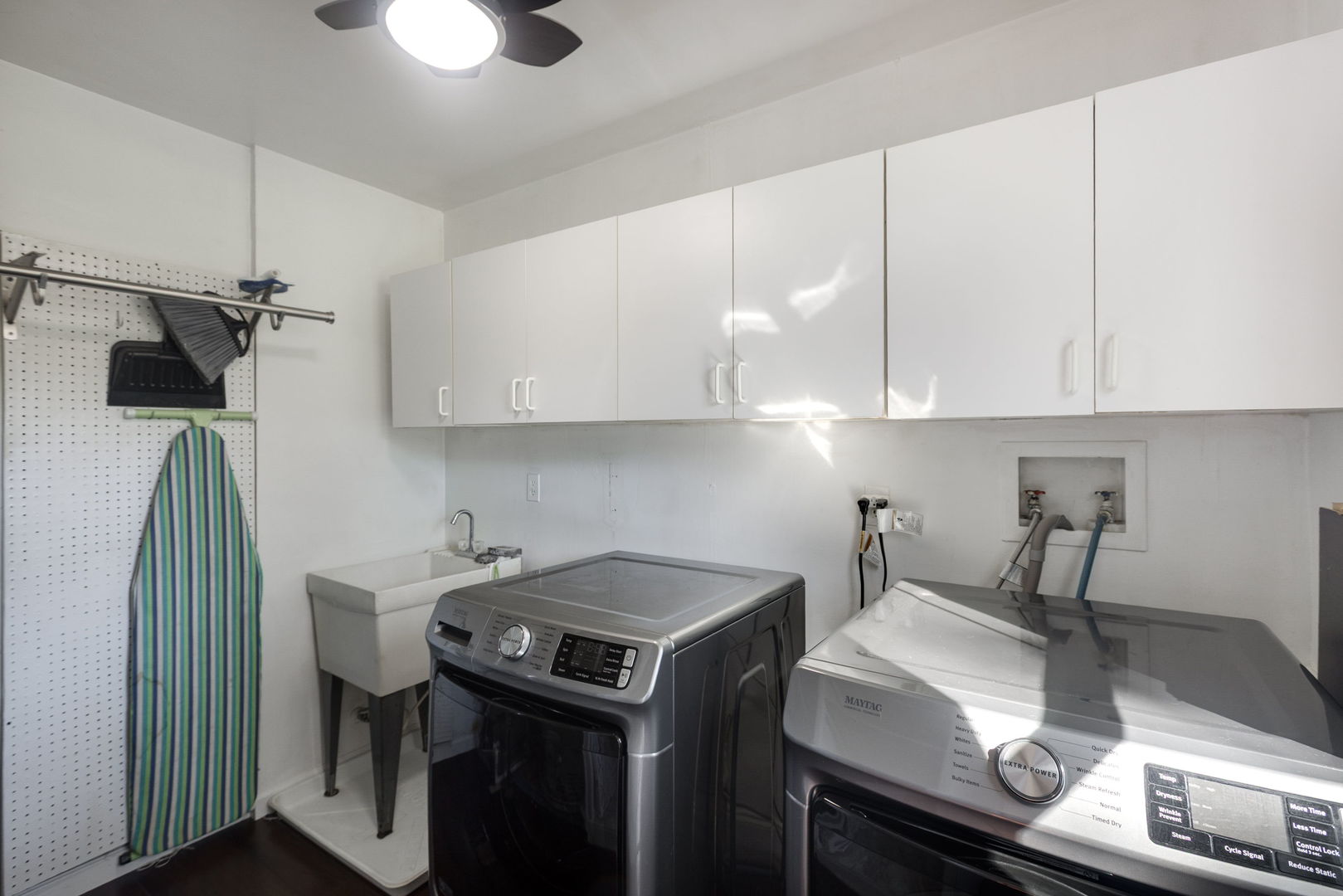 917 Sunnydale Boulevard Property Photo 8