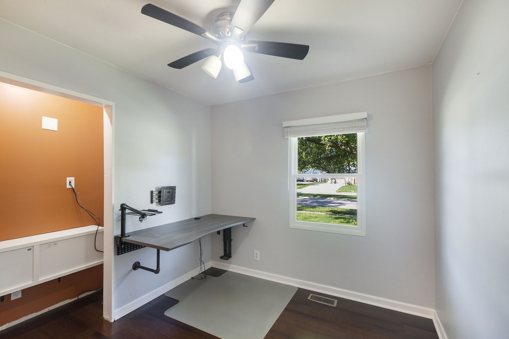 917 Sunnydale Boulevard Property Photo 15