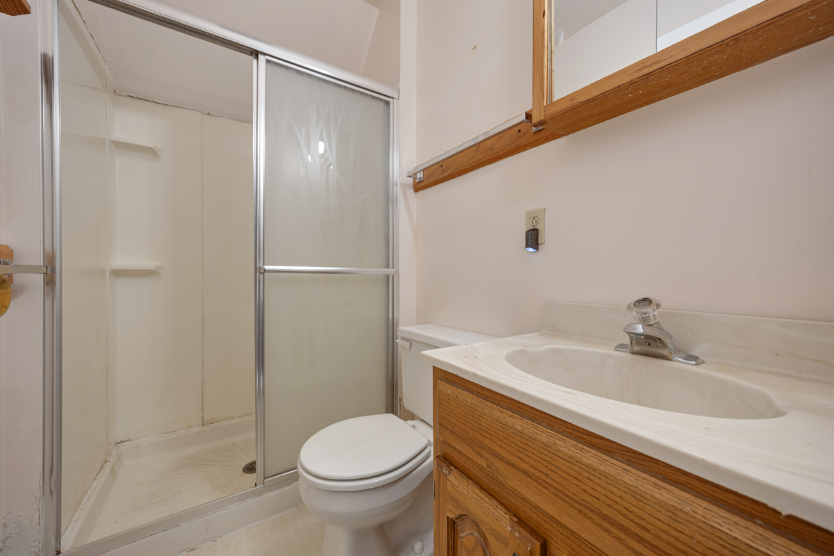 302 N State Street Property Photo 16