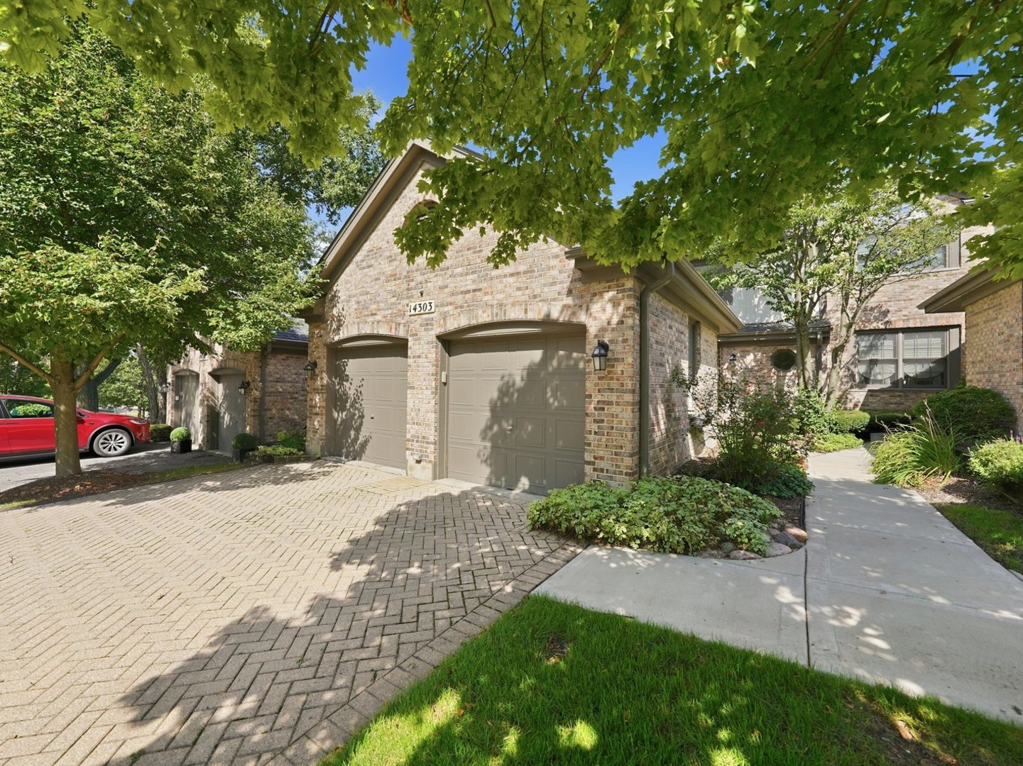 14303 Crystal Tree Drive Property Photo 1