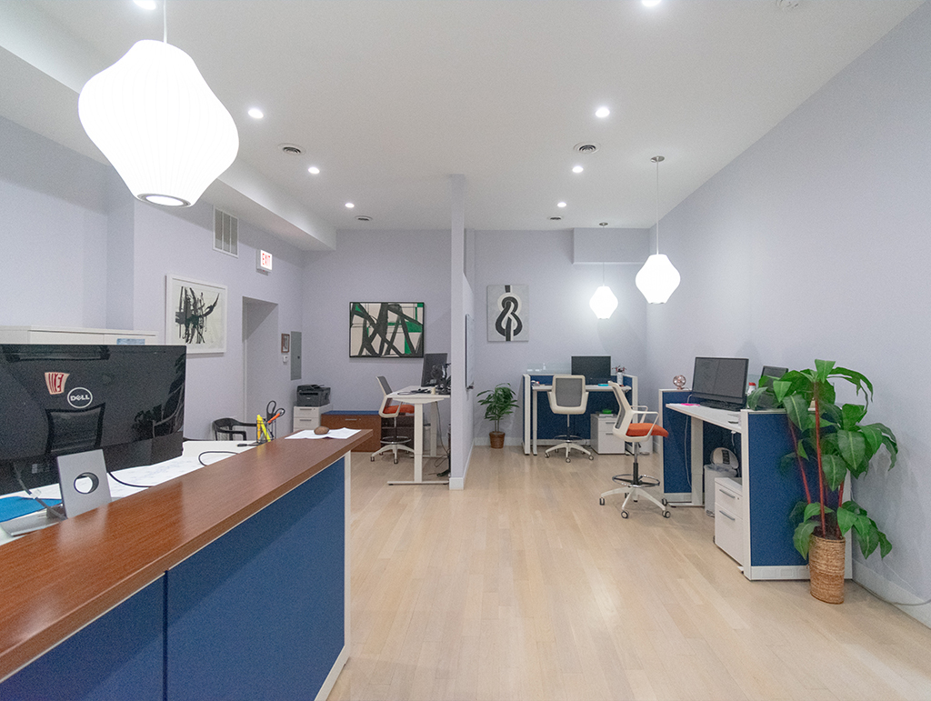 800 W Diversey Parkway Property Photo 2