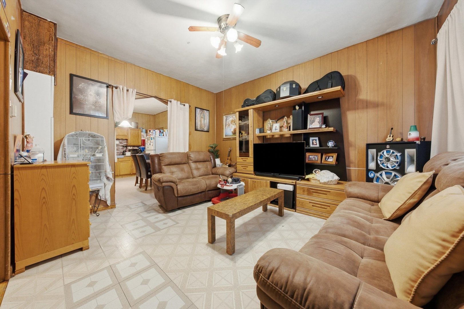 2315 S Hoyne Avenue Property Photo 9