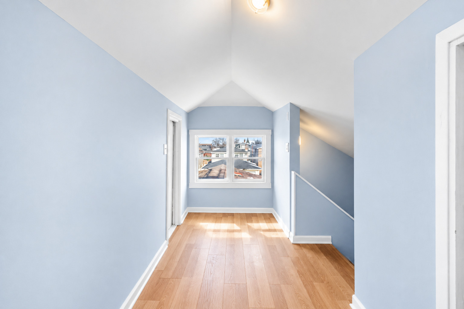 7424 W 57th Place Property Photo 10