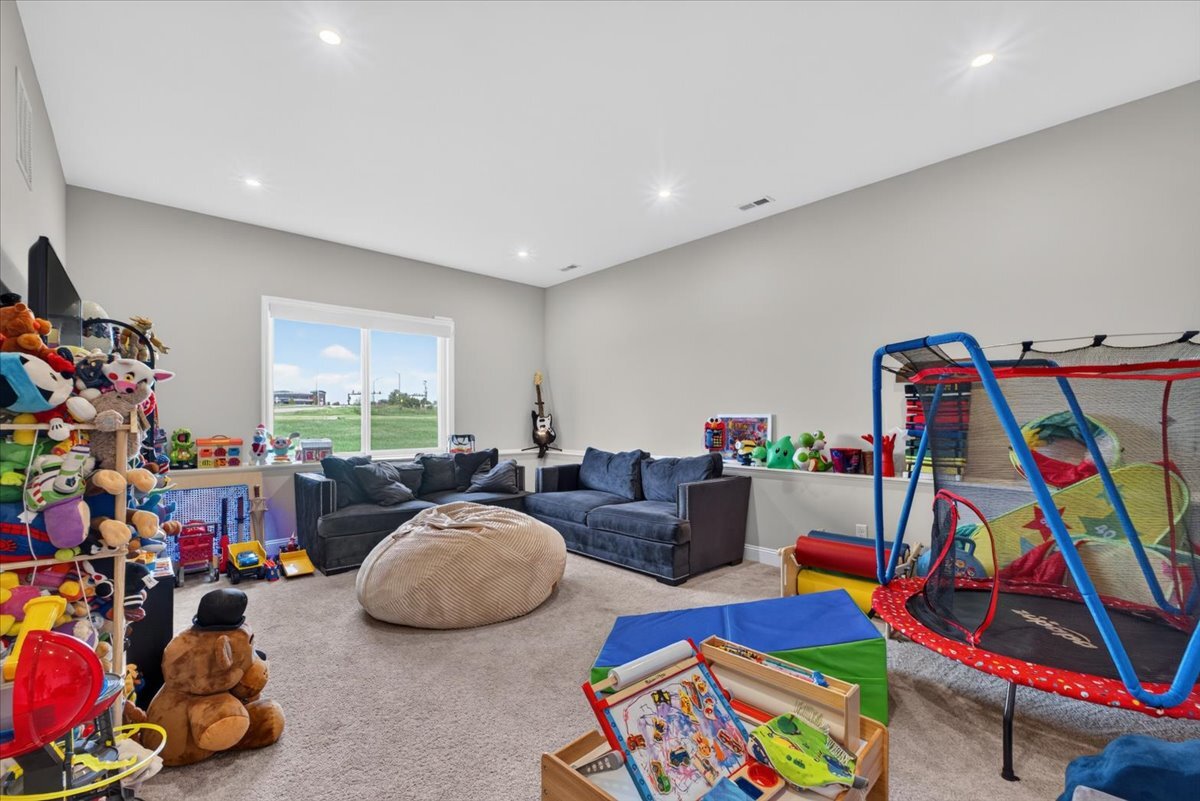 401 Burnley Drive Property Photo 38