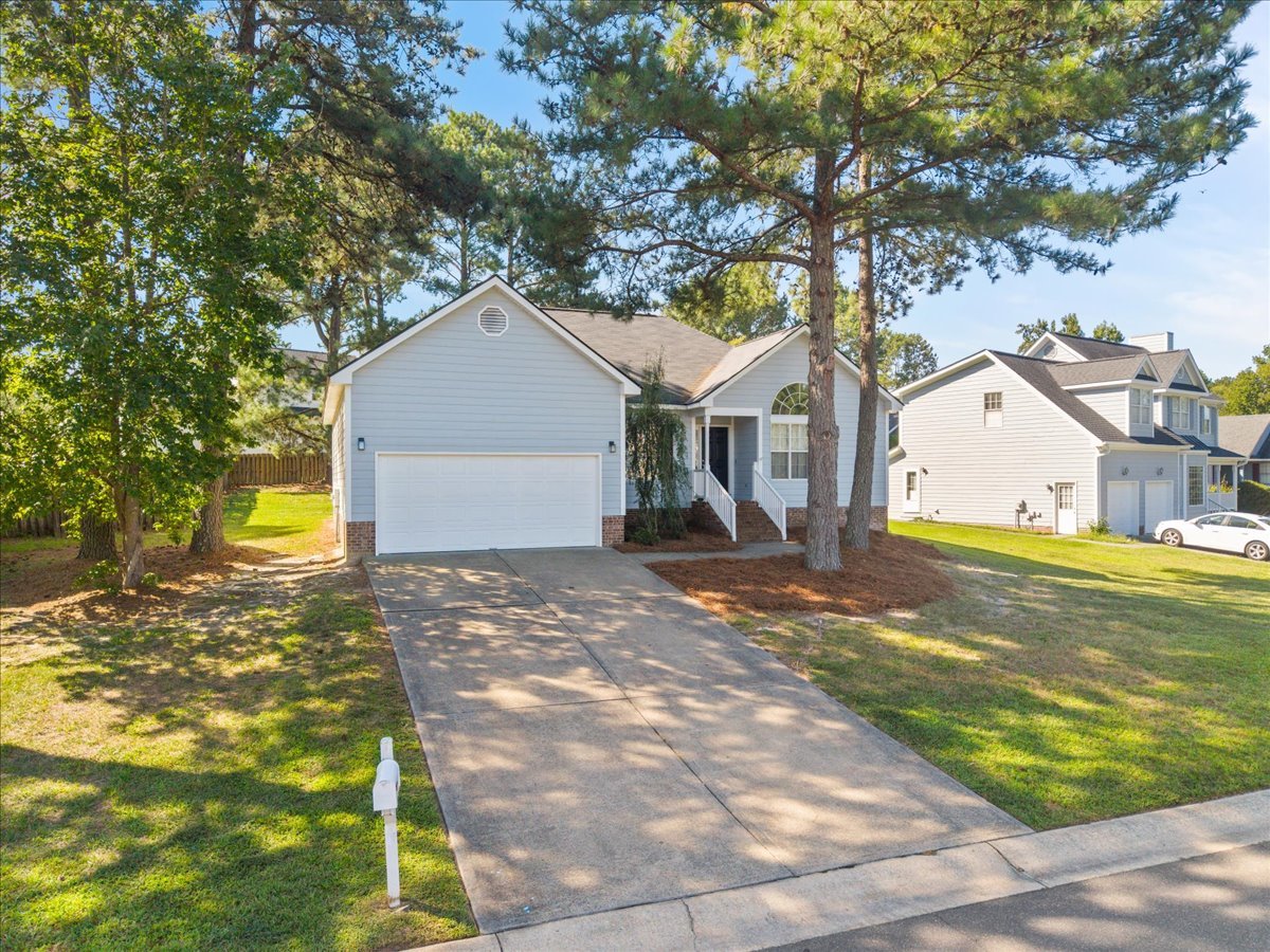 2660 Bowden Drive Property Photo 3