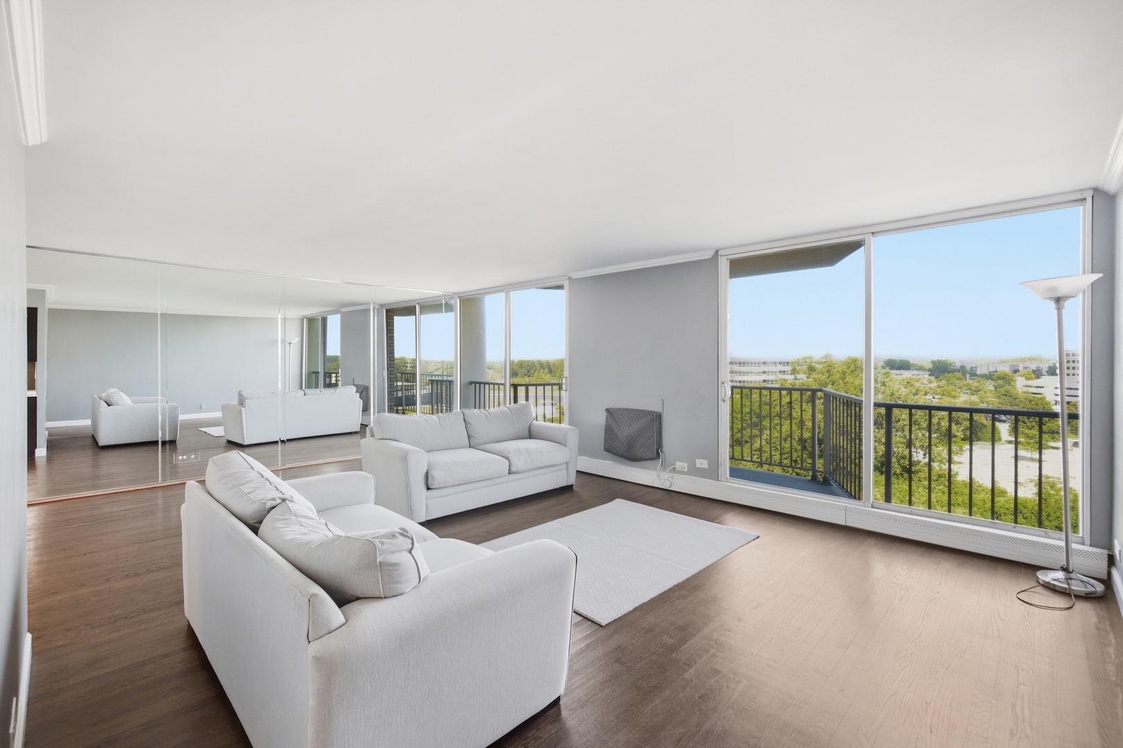40 N Tower Road 7e Property Photo 5