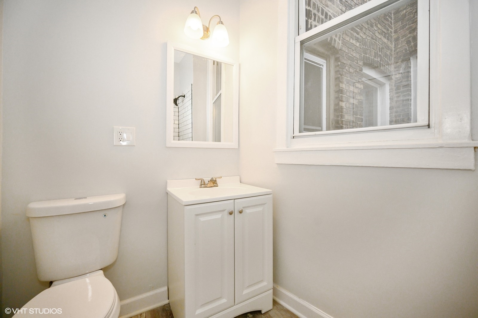 5648 S Calumet Avenue Property Photo 5