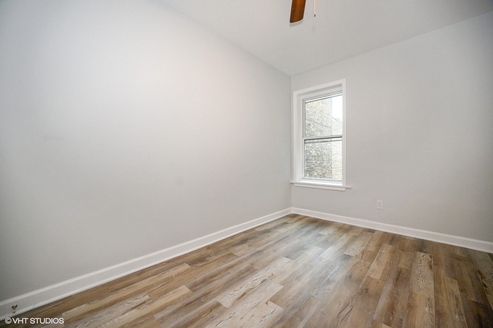5648 S Calumet Avenue Property Photo 7