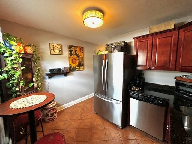 5901 N Naper Avenue 1c Property Photo 8