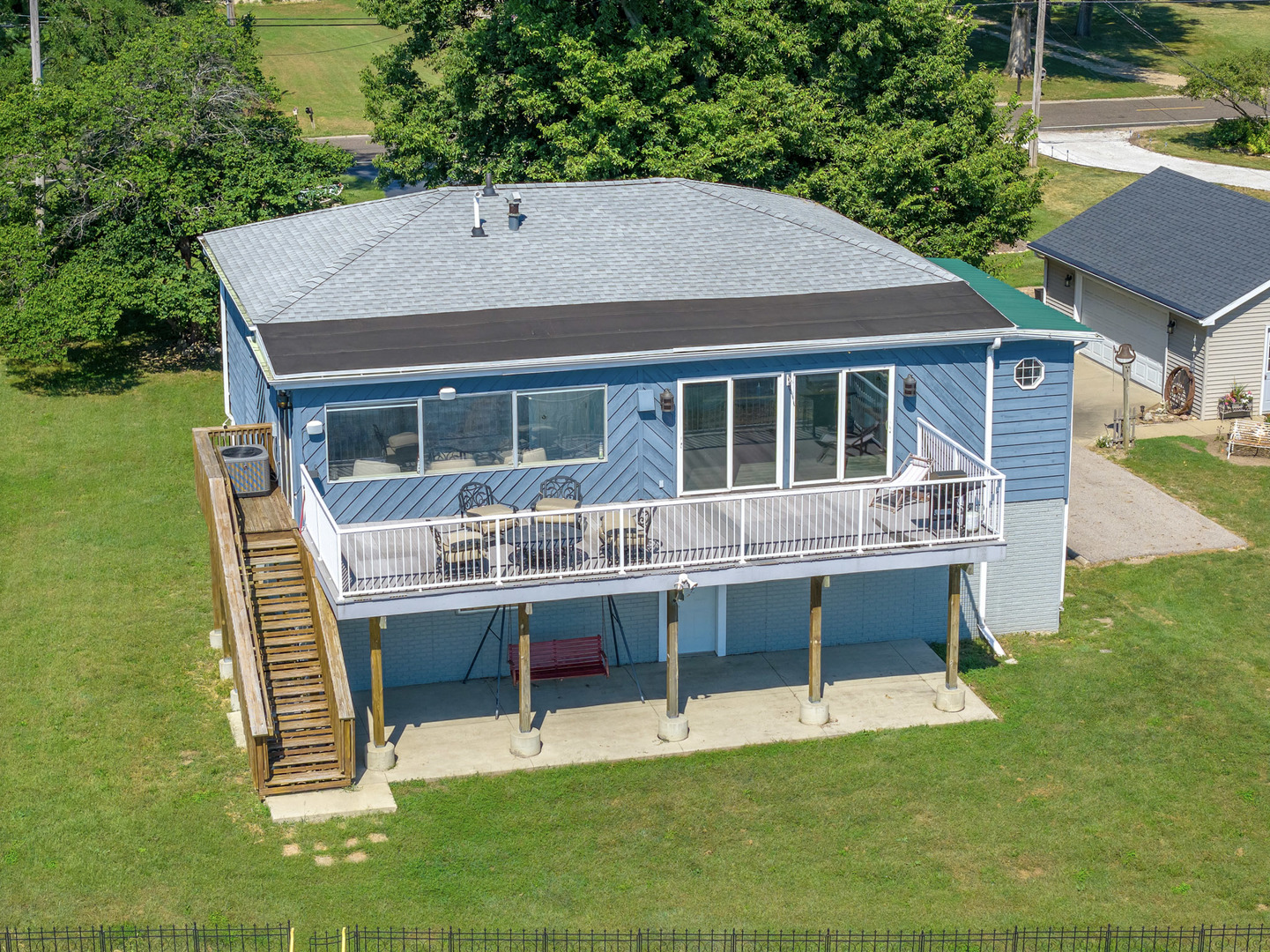 15326 N River Beach Drive Property Photo 2