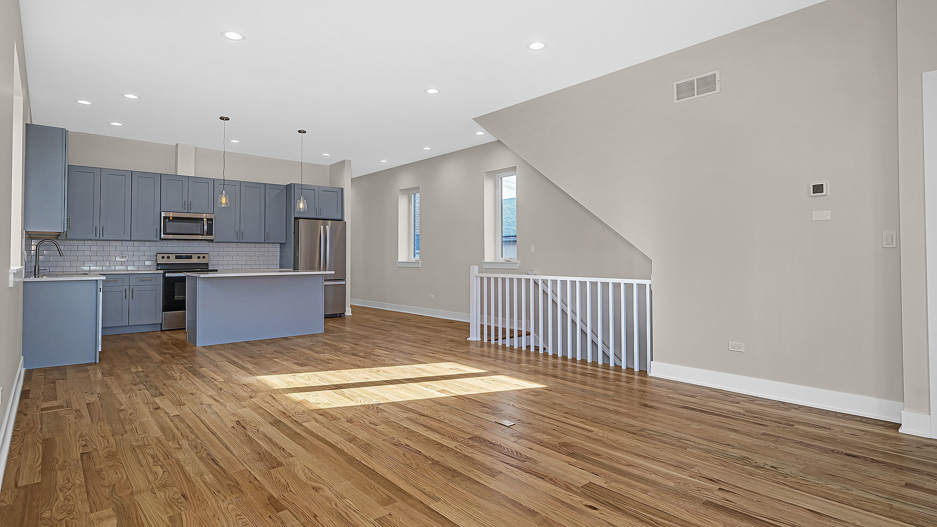 1815 W 19th Street Property Photo 3